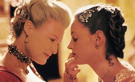 Piękna, sławna, inteligentna