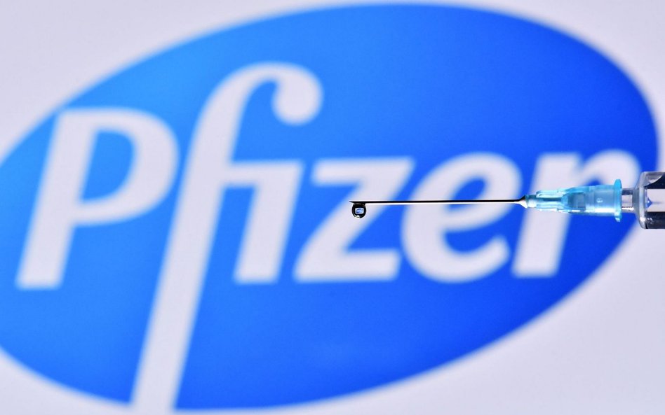 Pfizer złoży wniosek o rejestrację szczepionki na COVID w USA