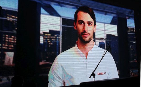 Prezentację poprowadził Anexi, postać wykreowana wirtualnie