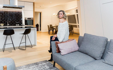 Joanna Krupa pojawiła się w warszawskim luksusowym apartamentowcu