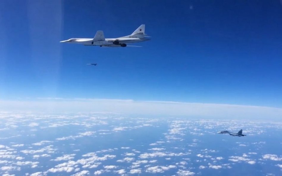 Rosja testuje nową wersję bombowca strategicznego Tu-160M