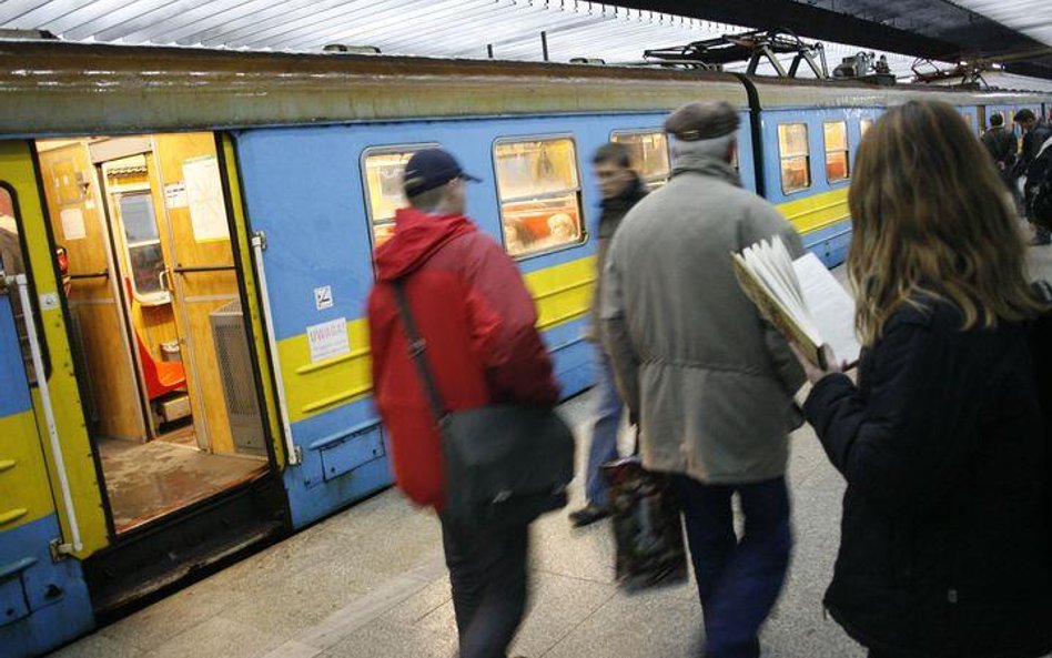 Regionalne koleje wypłacą pensje