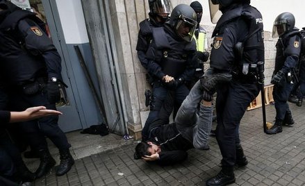 Katalońskie hotele wyprosiły policjantów