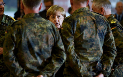 Kanclerz Angela Merkel w Leer, gdzie mieści się dowództwo oddziału medycznego sił szybkiego reagowan