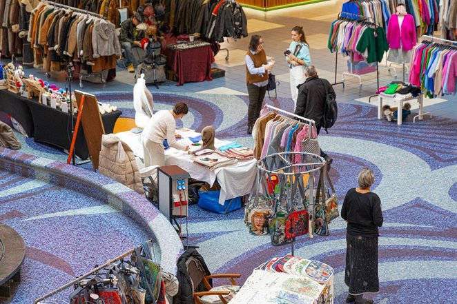 Targi w Blue City to okazja do znalezienia niepowtarzalnych modeli ubrań