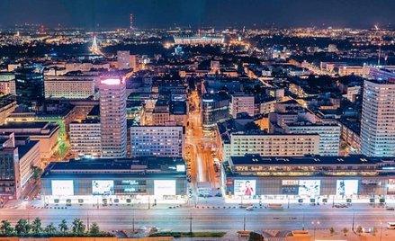 Dokonujący zajęcia pasa drogowego pod nośnik reklamy bez zezwolenia – zwłaszcza profesjonalna firma 