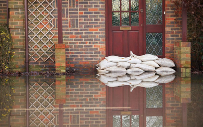 Wielka Brytania: Albo miliard funtów rocznie, albo powodzie