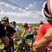 Tour de France: Kolarze dostali po oczach gazem