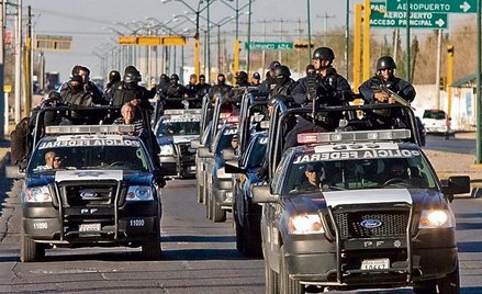 patrol policyjny w Ciudad Juarez, tuż przy granicy ze Stanami Zjednoczonymi (fot: Ronaldo Scmidt)
