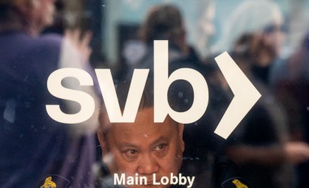 Agencje ratingowe w ogniu krytyki. Nie przewidziały upadku SVB