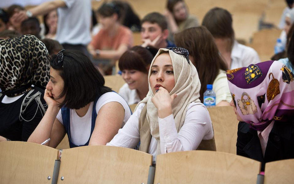 Tureckie władze naciskają na całym świecie od Afryki po RFN