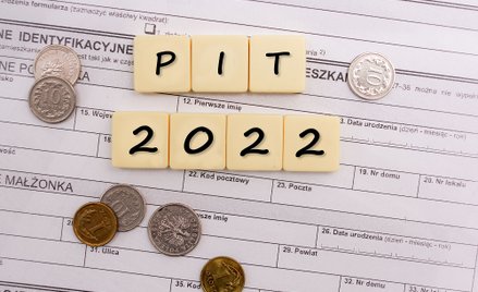 PIT-0 dla pracującego seniora warto sprawdzić
