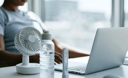 Niezapowiedziane kontrole PIP i wyższe kary dla pracodawców w czasie upałów