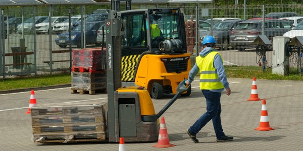 Visa-free work access ends in Poland for Colombians, Georgians and Venezuelans