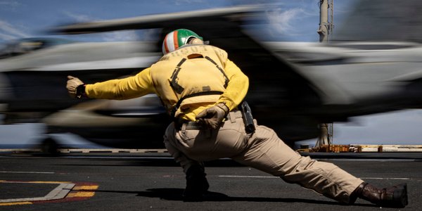 Iran próbuje chwycić USA za gardło