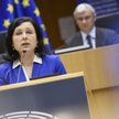 UE: Od lata możliwe podróże bez kwarantanny. Z paszportem szczepień