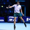 Roger Federer wygrał w niedzielę w Londynie swój pierwszy mecz. Pokonał Amerykanina Jacka Socka 6:4,