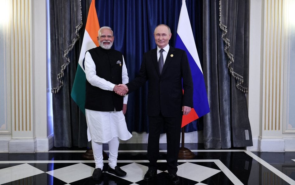 Prezydent Rosji Władimir Putin i premier Indii Narendra Modi na marginesie szczytu Szanghajskiej Org