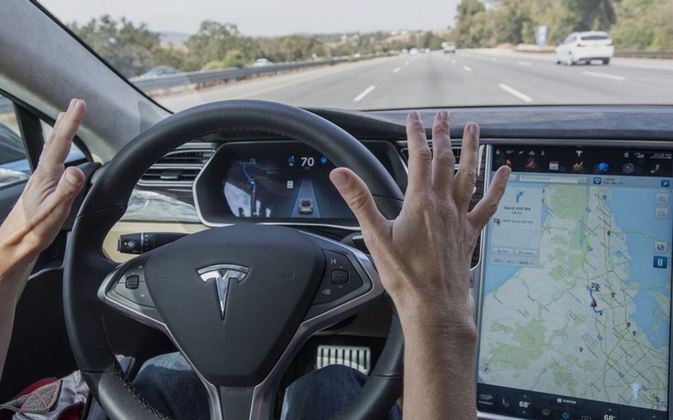 Jak działa Autopilot w Tesli?