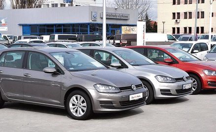 Wybierając samochód firmowy warto policzyć całkowity koszt utrzymania auta