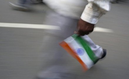 Indie: drobni akcjonariusze atakują