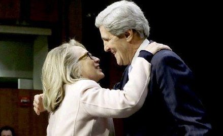 Hillary Clinton i John Kerry. Zmiana u steru dyplomacji najważniejszego państwa świata