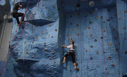 Ścianka wspinaczkowa w gierałtowickiej szkole