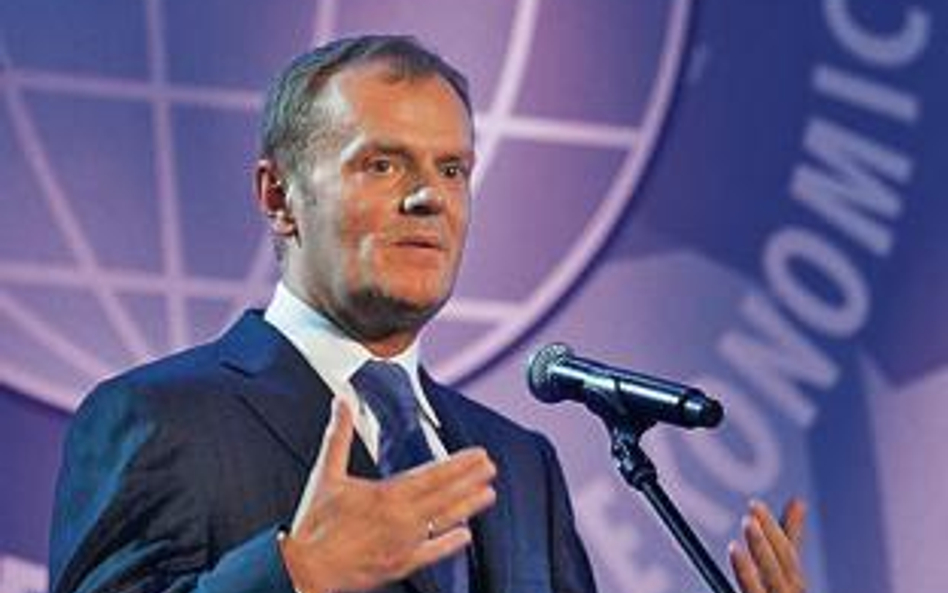 Plan szybkiego przyjęcia euro Donald Tusk ogłosił podczas Forum Ekonomicznego w Krynicy we wrześniu 