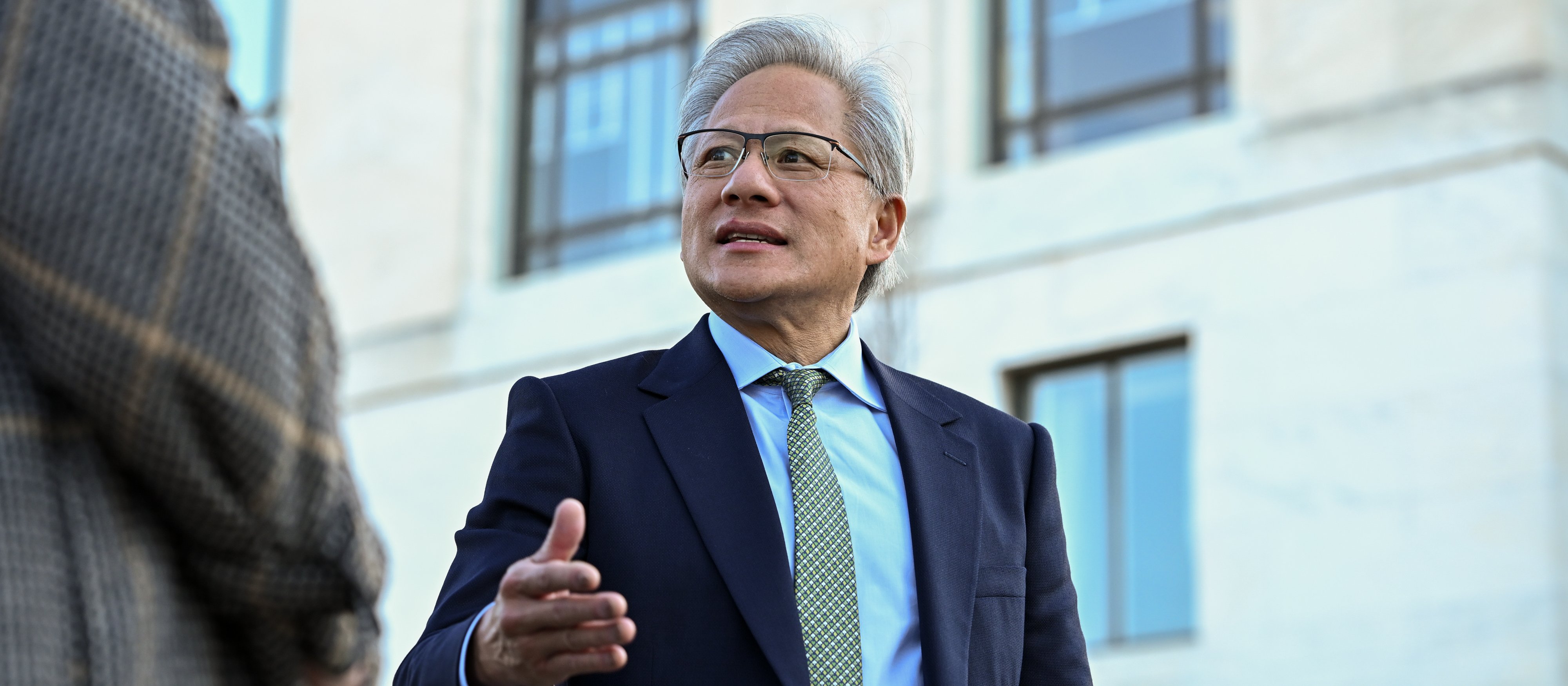 Trump pozwala Nvidii na sprzedaż nowoczesnych chipów do Chin. Ale jest haczyk