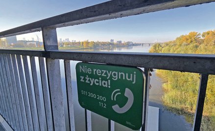 Osoby w kryzysie samobójczym często nie wiedzą gdzie mogą znaleźć pomoc i boją się mówić o swoich pr