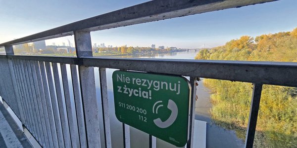 Mężczyźni pięć razy częściej niż kobiety popełniają samobójstwo