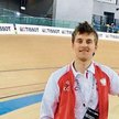 Młody kolarz podpisał już swój pierwszy zawodowy kontrakt.