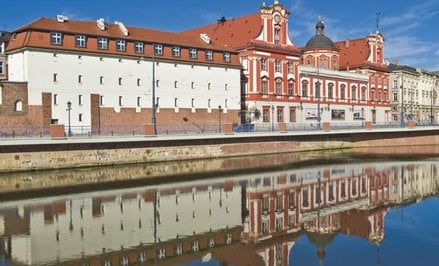 Gmach Ossolineum we Wrocławiu.