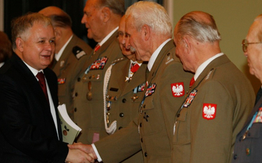Śp. prezydent Lech Kaczyński w 2006 r. wystąpił z inicjatywą uratowania Orderu Virtuti Militari. Chc