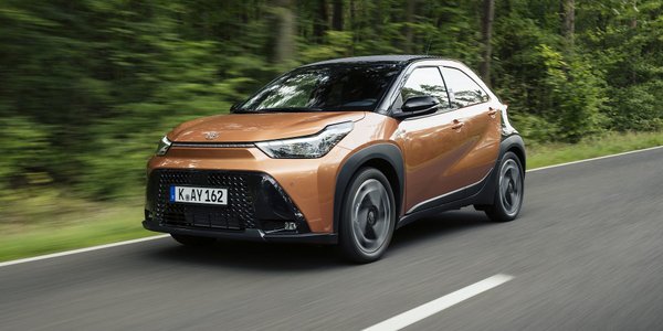 Takiej Toyoty jeszcze nie było. Hybrydowe Aygo X wycenione