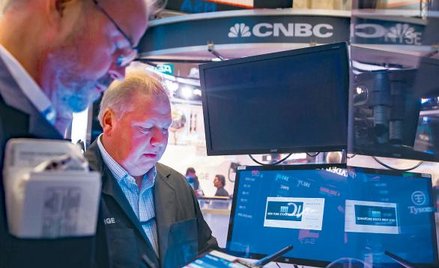 Spółki z amerykańskiej giełdy odpowiadają za większość wypłat dywidend w ujęciu globalnym. Cała Amer