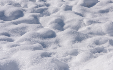 Pogoda w Polsce: Atak zimy, spaść może do 25 cm śniegu. IMGW ostrzega