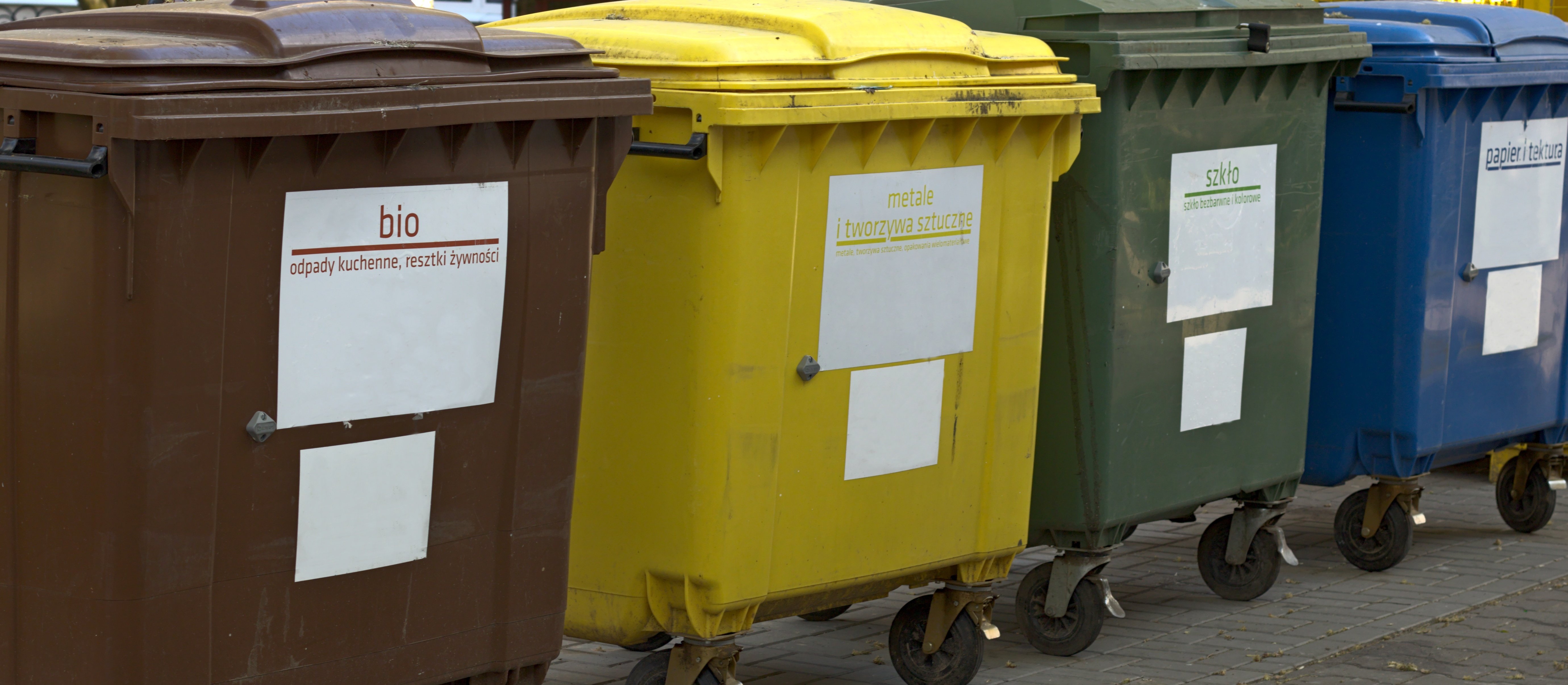 Czy publiczna uczelnia ma płacić więcej za śmieci z akademika? Wyrok NSA