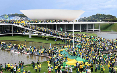 Zamieszki w Brasilii pokazują, jak mocno jest obecnie spolaryzowane społeczeństwo brazylijskie.