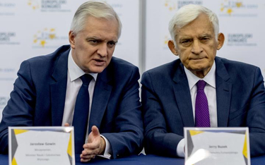 Wśród gości katowickiego kongresu byli Jarosław Gowin (z lewej), minister nauki oraz Jerzy Buzek, by