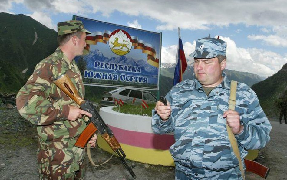 Żołnierze na granicy Osetii Południowej