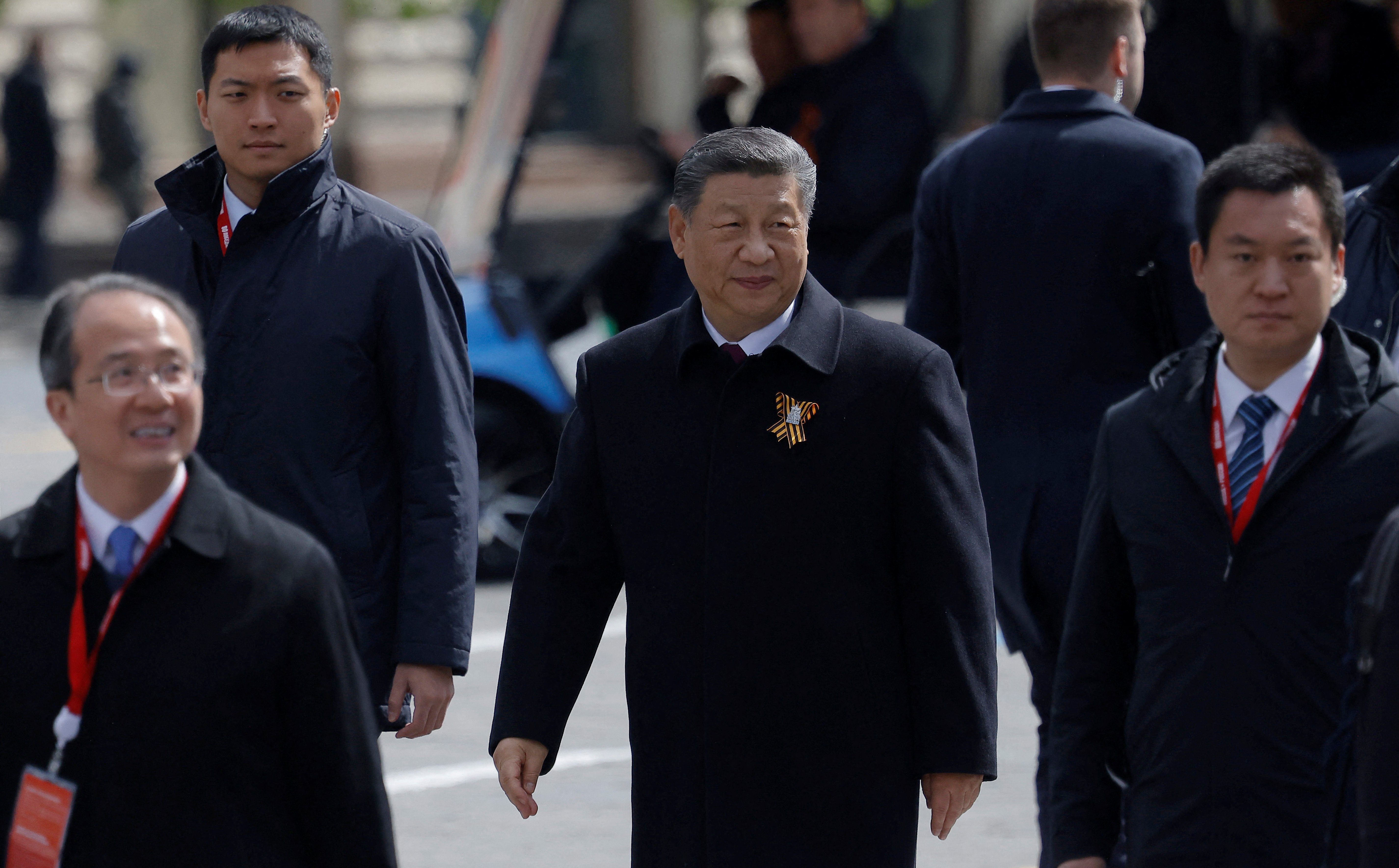 Chiny obserwują niezdecydowanie Zachodu i szykują się do inwazji