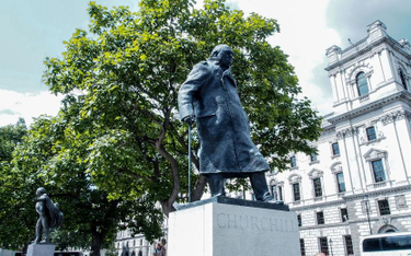 Pomnik Winstona Churchilla na Parliament Square