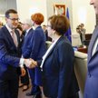 Mateusz Morawiecki nie ujawnił w swoim zeznaniu wysokości pensji. Szefowa MEN Anna Zalewska zarobiła