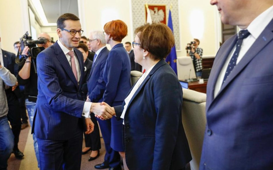 Mateusz Morawiecki nie ujawnił w swoim zeznaniu wysokości pensji. Szefowa MEN Anna Zalewska zarobiła