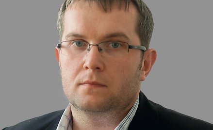 Dawid Błaszczyk, KBC Securities