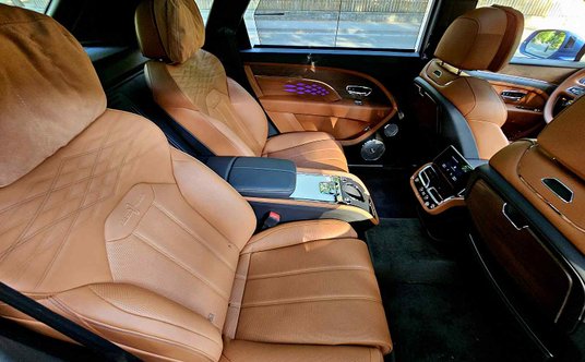 Bentley Bentayga EWB