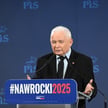 Prezes Prawa i Sprawiedliwości Jarosław Kaczyński podczas spotkania z wyborcami w Domu Kultury w Gry