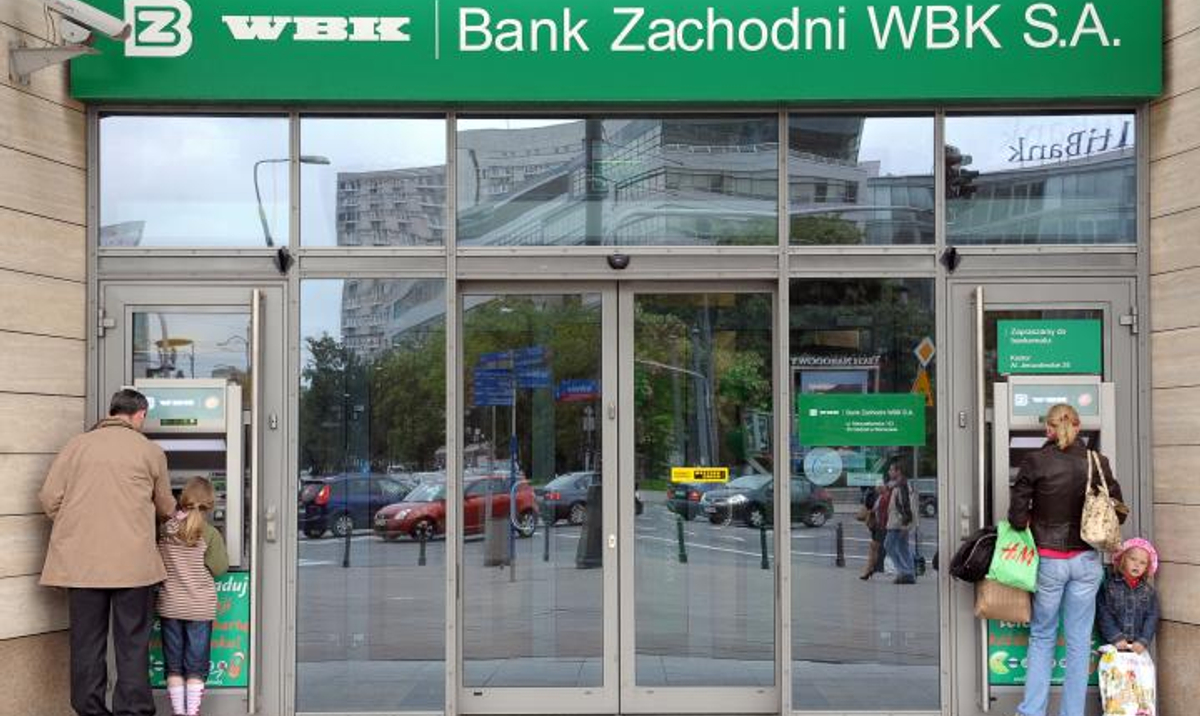 Какой банк открыто сейчас. Польский банк. Банки Варшавы. Банк польский филиалы в Польше. Популярные банки Польши.