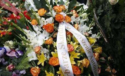 Wiązanka dla zmarłego pracownika będzie firmowym kosztem